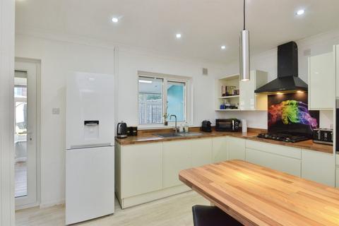 3 bedroom house to rent, Ousebank Way, Stony Stratford, MILTON KEYNES