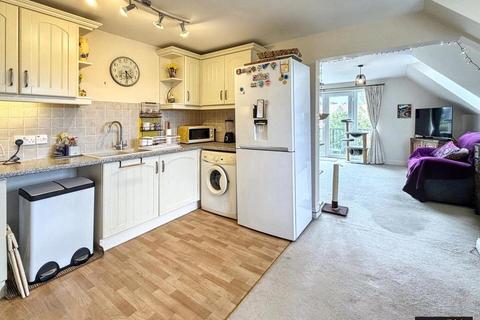 2 bedroom flat for sale, Melcombe Avenue, Weymouth
