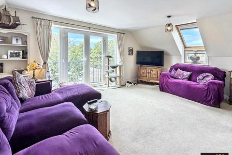 2 bedroom flat for sale, Melcombe Avenue, Weymouth