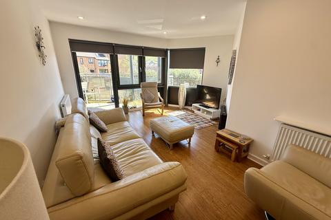 2 bedroom ground floor flat for sale, Riverside Terrace, Aberystwyth SY23
