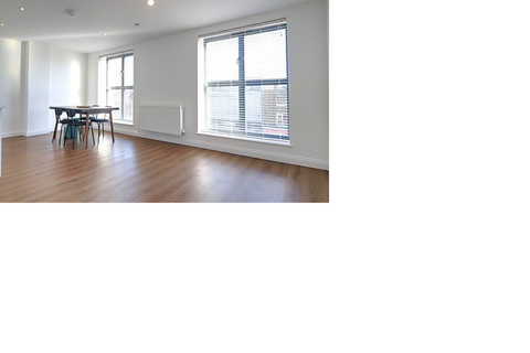 undefined, High Street, Brentwood CM14