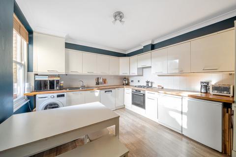 undefined, Alexandra Park Road, London, N10