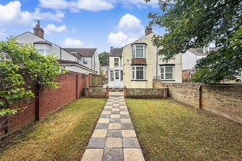 5 bedroom semi-detached house for sale, Stuart Road, Gillingham, Kent, ME7