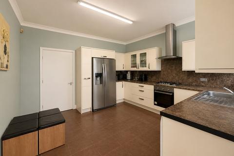5 bedroom semi-detached house for sale, Stuart Road, Gillingham, Kent, ME7