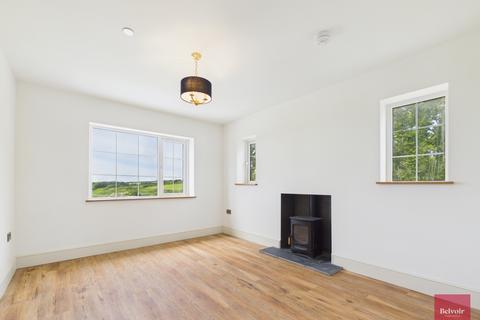 4 bedroom detached house to rent, Pitton, Rhossili, Swansea, SA3