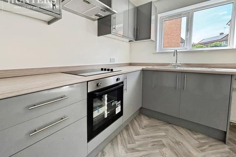 3 bedroom semi-detached house to rent, Welland Gardens, Elsecar, Barnsley