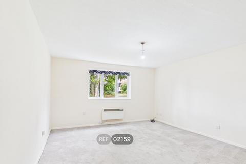 2 bedroom flat to rent, Wickham Court, Wickham Road, Witham, CM8 1XE