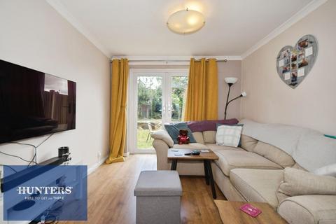 2 bedroom semi-detached house for sale, Lansdowne Road, Brimington, Chesterfield, S43 1BG