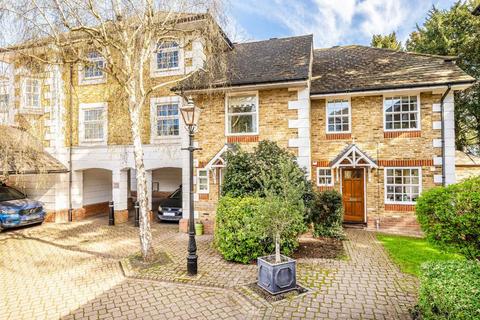White Heron Mews, Teddington TW11