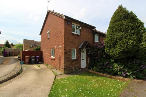 2 bedroom terraced house to rent, Swift Close, Letchworth Garden City, SG6
