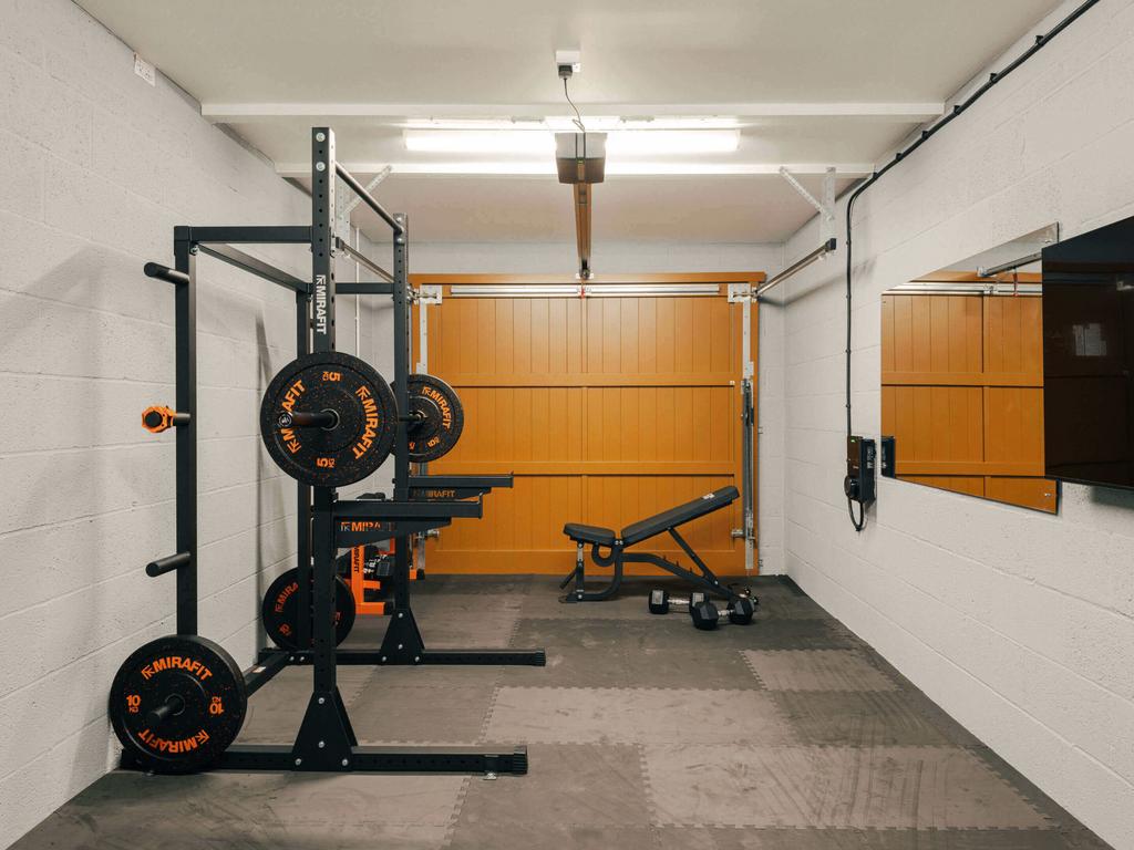 Home gym, garage
