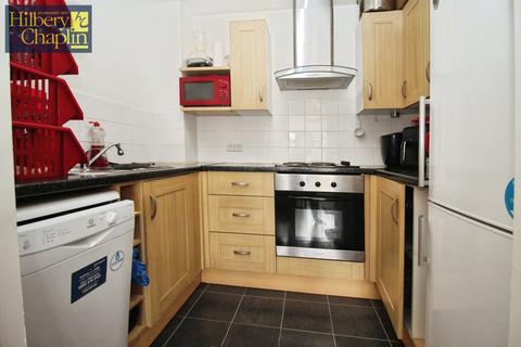 1 bedroom apartment for sale, Holland Close, Romford, RM7