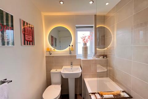 3 bedroom semi-detached house for sale, Whernside Close, Harrogate