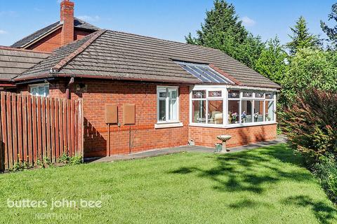 3 bedroom bungalow for sale, Mere Bank, Northwich