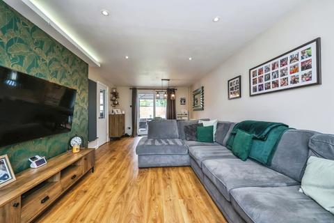 3 bedroom end of terrace house for sale, Southchurch Drive, Clifton, Nottingham, NG11