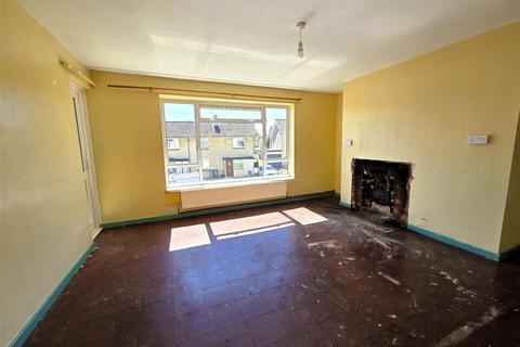2 bedroom flat for sale, Weller Road, Corsham