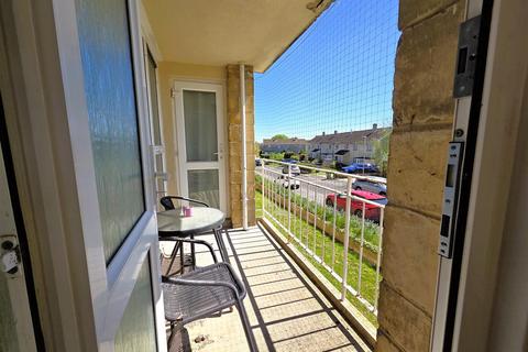 2 bedroom flat for sale, Weller Road, Corsham