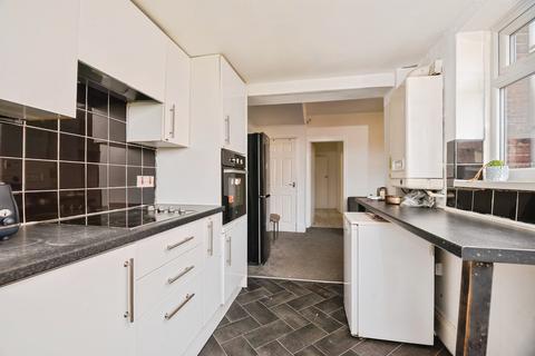 3 bedroom end of terrace house for sale, Downside Road, Middlesbrough