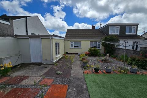 2 bedroom semi-detached house for sale, Highland Close, Sarn, CF32