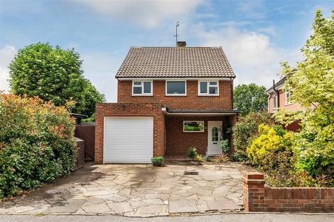 MOLE ROAD, FETCHAM, KT22