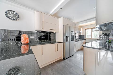 3 bedroom detached house for sale, Bourneside Road, Addlestone, KT15
