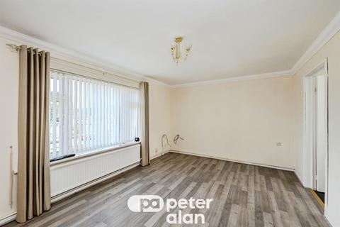 2 bedroom ground floor flat for sale, Gnoll View, Neath