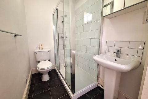 2 bedroom flat for sale, Latimer Street, Southampton