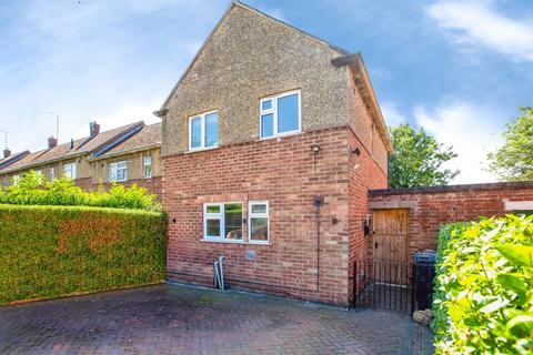 2 bedroom end of terrace house for sale, Grombold Avenue, Raunds, Wellingborough
