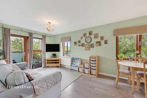 2 bedroom flat for sale, Pelman Way, Epsom