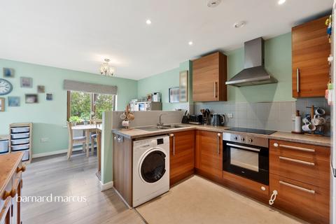 2 bedroom flat for sale, Pelman Way, Epsom