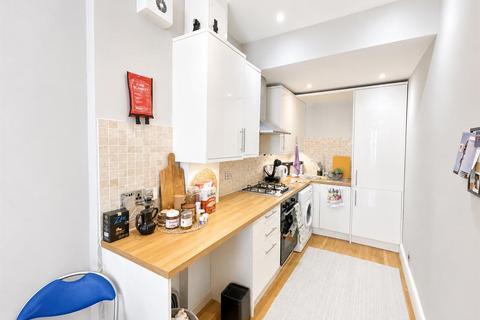 1 bedroom apartment to rent, Brunswick Place, Hove BN3