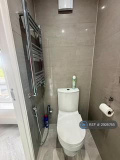 6 bedroom semi-detached house to rent, Ward Gardens, Slough, SL1