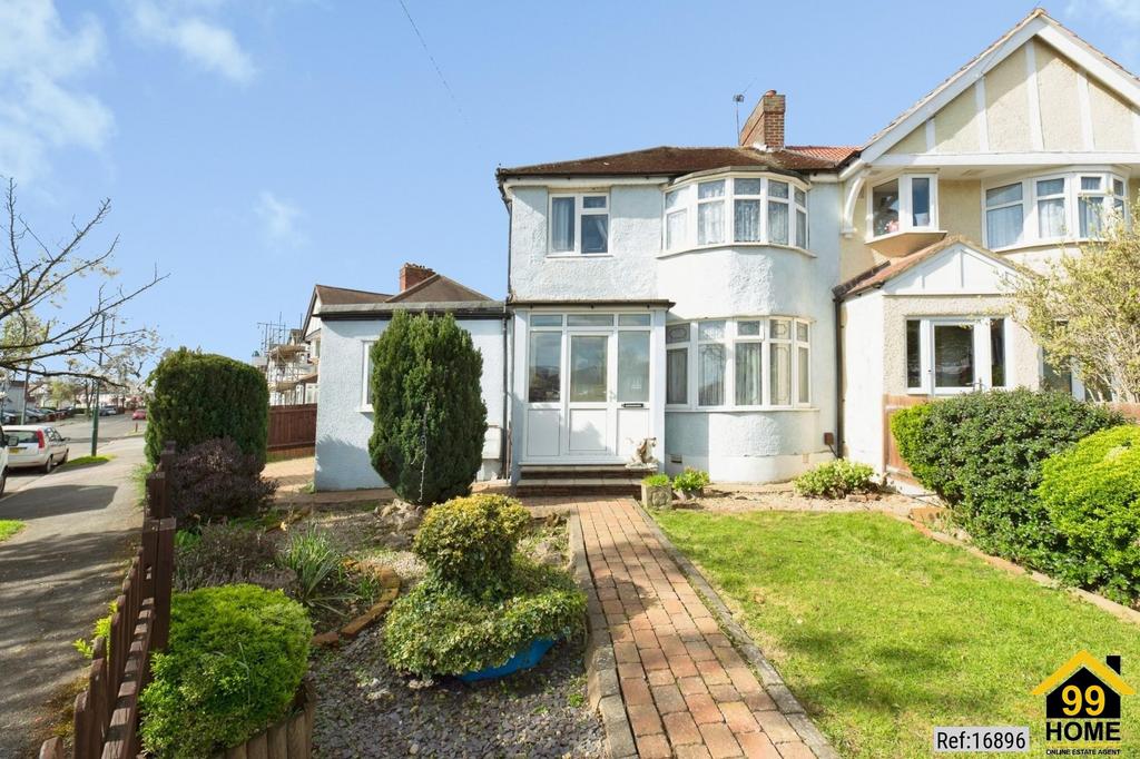 Detached house exterior, driveway, garden