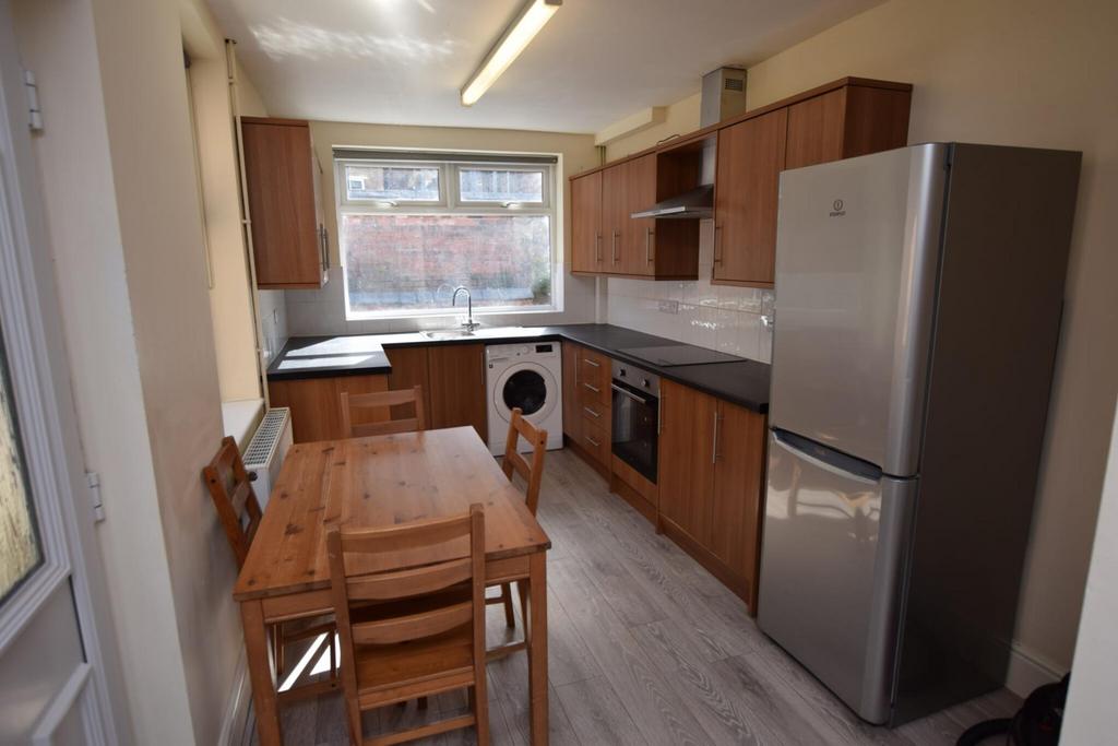 House in Nottingham, Radford - View 5
