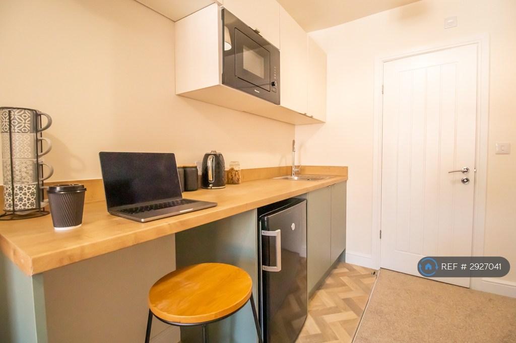 Apartment in Leicester, City of Leicester - View 5