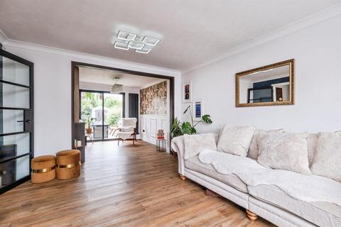 4 bedroom detached house for sale, Ayres Close, Aylesbury