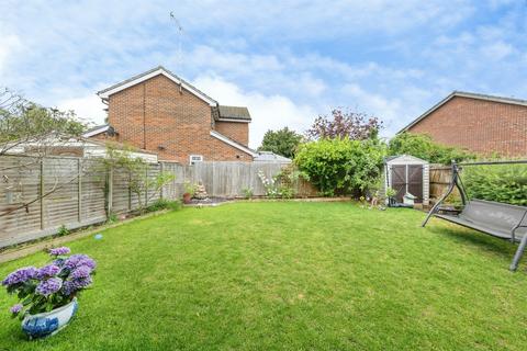 4 bedroom detached house for sale, Ayres Close, Aylesbury