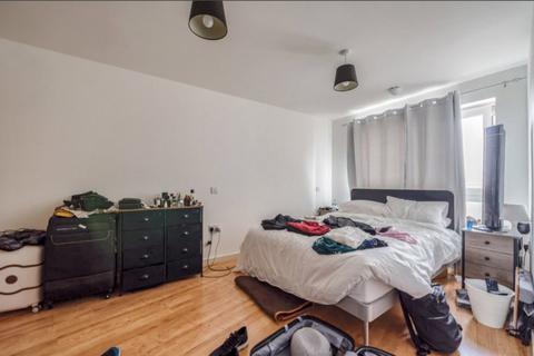 2 bedroom house to rent, Gunwharf Quays, Portsmouth, Hampshire, PO1
