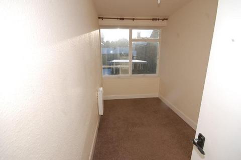 3 bedroom flat to rent, Wye Street, Buxton