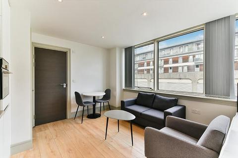 Studio to rent, Mercantile House, Market Square, Uxbridge
