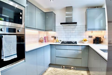 3 bedroom detached house for sale, Tir-Berllan, Oakdale, NP12