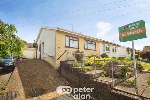 2 bedroom semi-detached bungalow for sale, Heol Teilo, New Inn, Pontypool