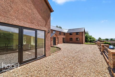 7 bedroom cottage to rent, Well Lane, CHEPSTOW