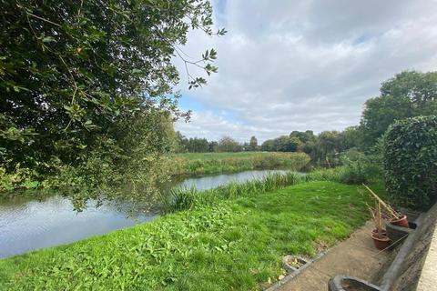 2 bed flat/apartment for rent in St Catherines Grove, LINCOLN