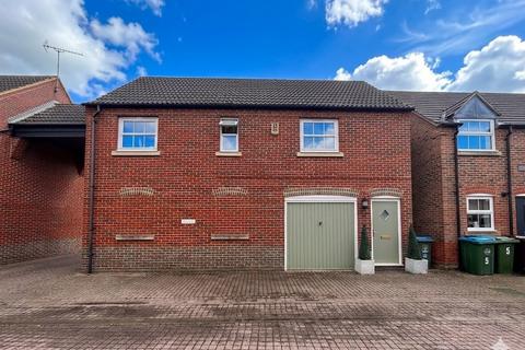 1 bedroom property to rent, Waterperry Mews, Aylesbury, HP19