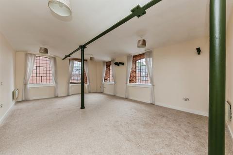 2 bedroom apartment for sale, High Street, Tean, Stoke-On-Trent