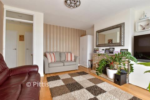 2 bedroom maisonette for sale, Venner Avenue, Cowes PO31