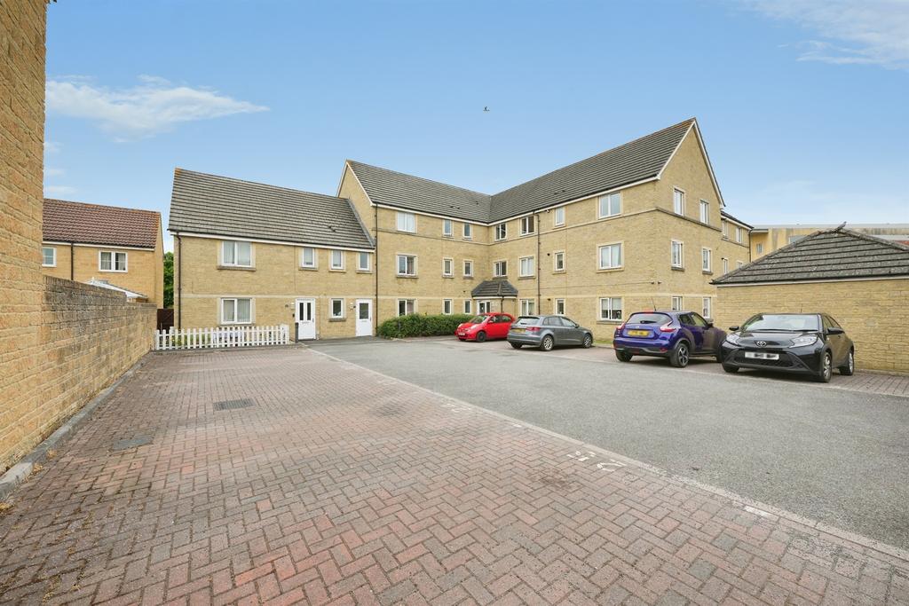 2 bedroom flat for sale