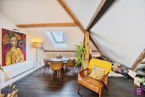 2 bedroom flat for sale, Crusader Mill, 70 Chapeltown Street, Manchester, Manchester City Centre, M1