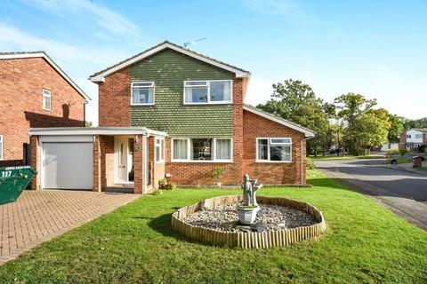 4 bedroom detached house for sale, Fowler Close, Earley, Reading